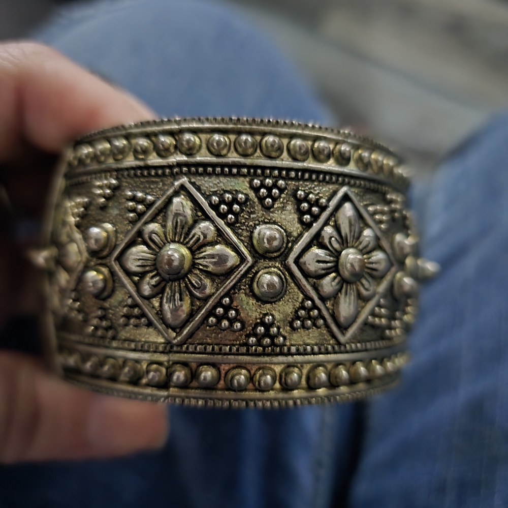 Vintage Floral Embossed Gold Chunky Cuff Bracelet